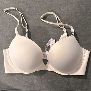 Victoria’s Secret Push-Up 34C